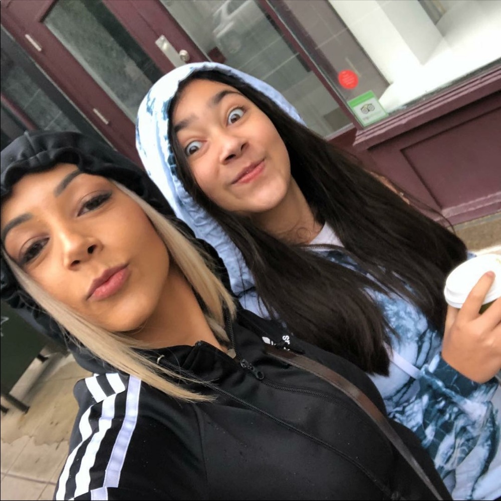 Meet your Posher, Veronica